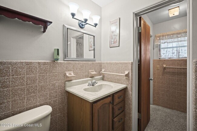 Building Photo - 6785 Riveredge Dr