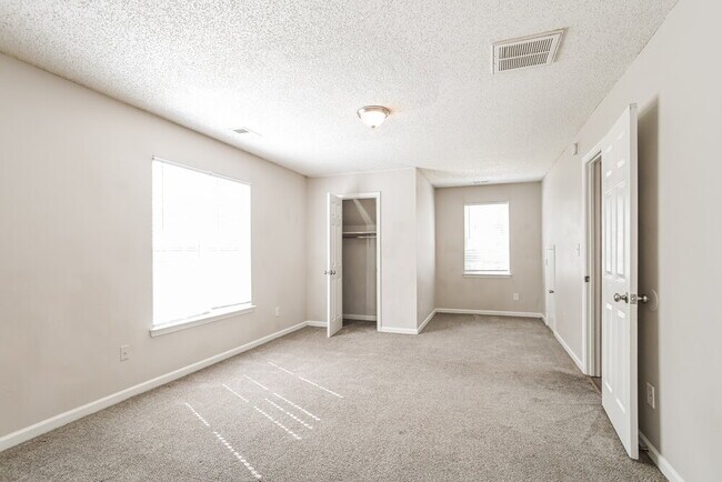 Building Photo - 1715 Harte Cir