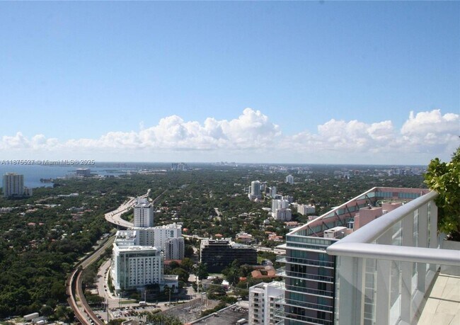 Building Photo - 1100 S Miami Ave