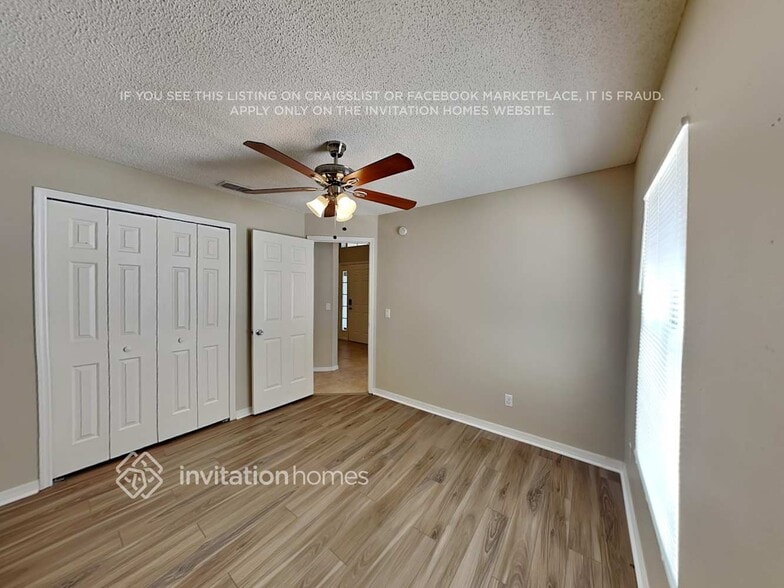 Building Photo - 1733 Snaresbrook Way