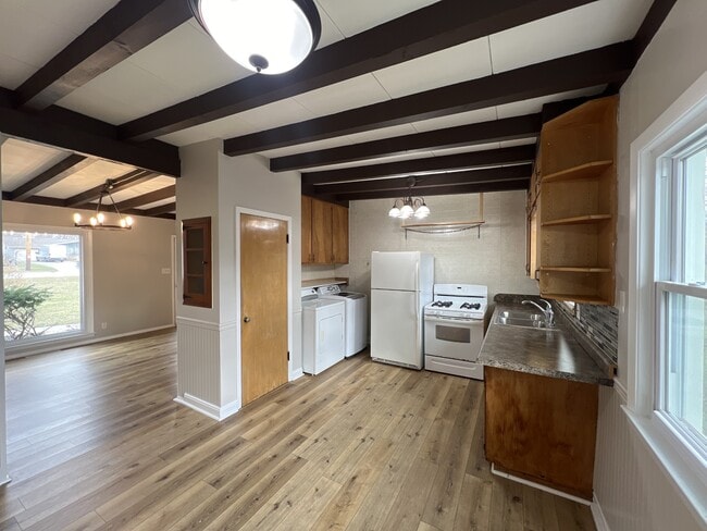 Building Photo - 20101 Good Hope Rd