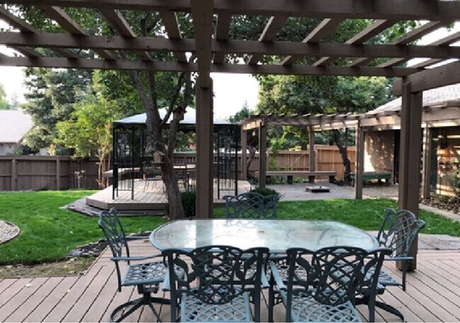 Building Photo - 4724 Quail Meadow Way