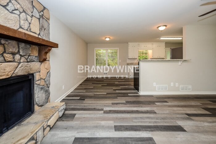 Building Photo - 95 Stone Wood Ln
