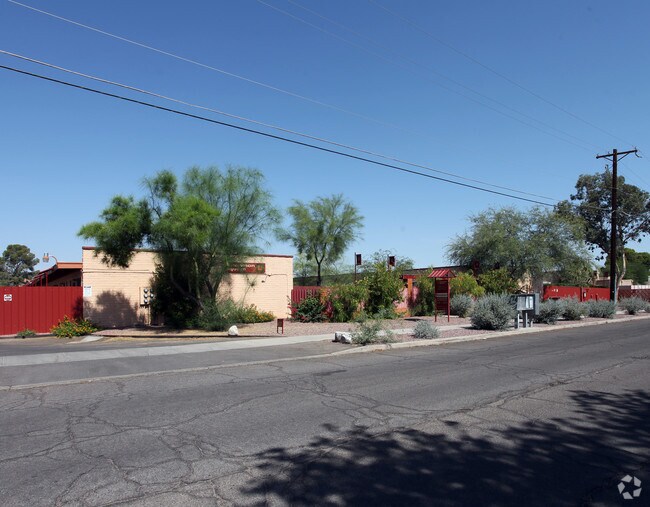 Cinnamon Square 2545 N Geronimo Ave Tucson AZ 85705 Apartment Finder