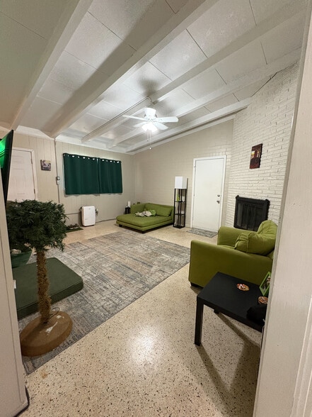 Building Photo - 1211 Friendship Ave