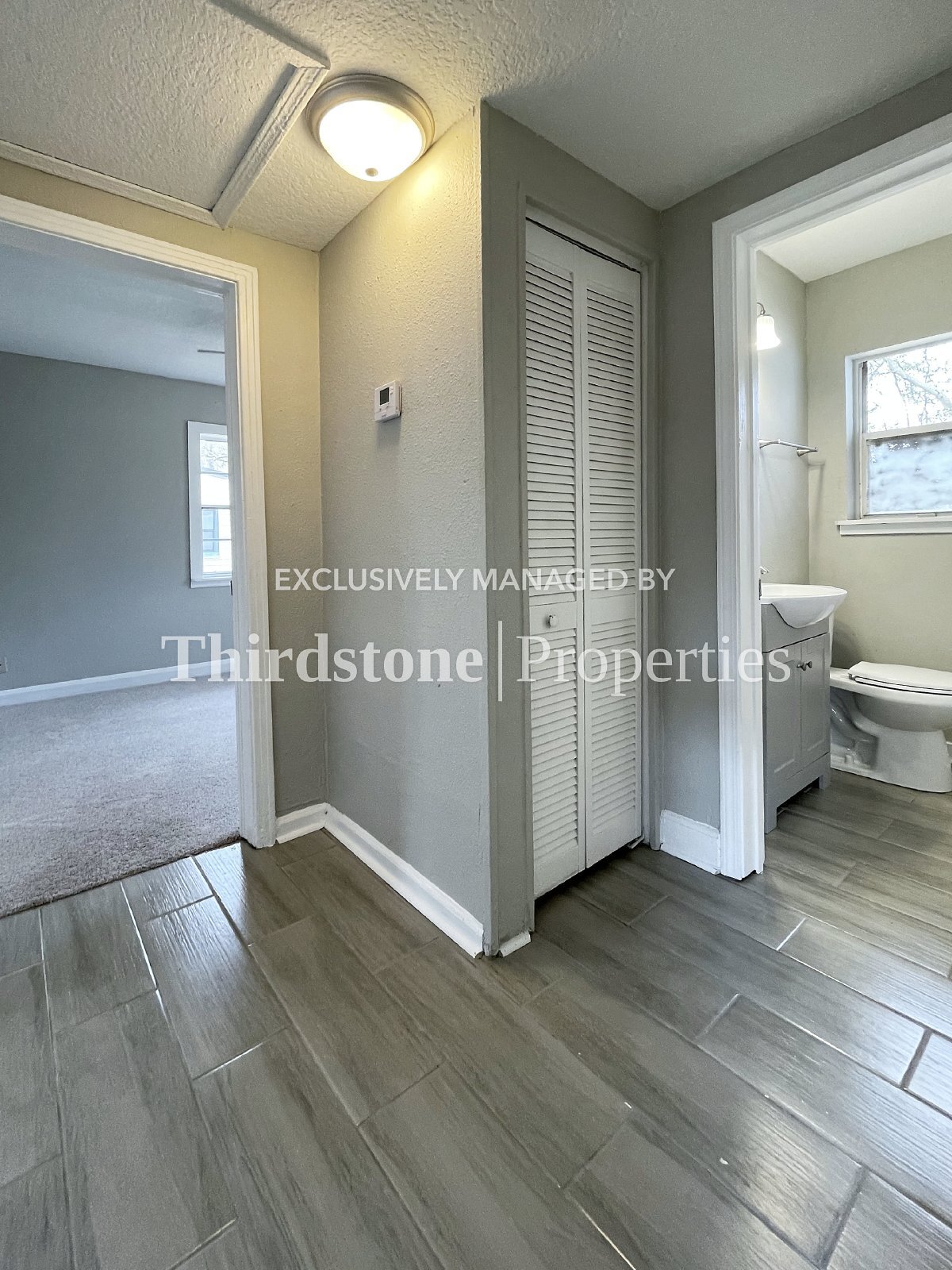 Building Photo - 2939 W 11th St