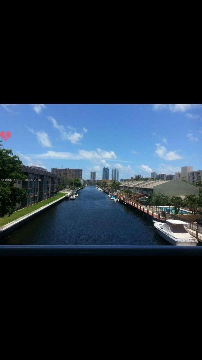 Building Photo - 16851 NE 35th Ave