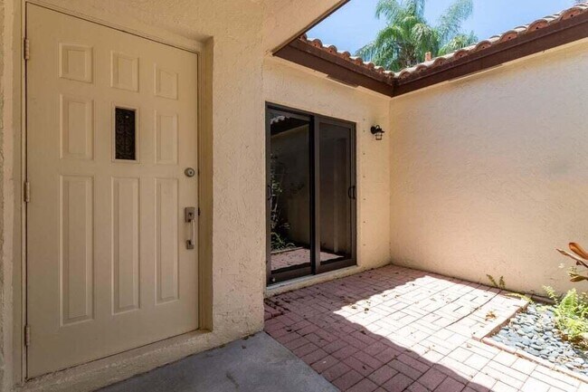 Building Photo - 3113 Kingswood Terrace