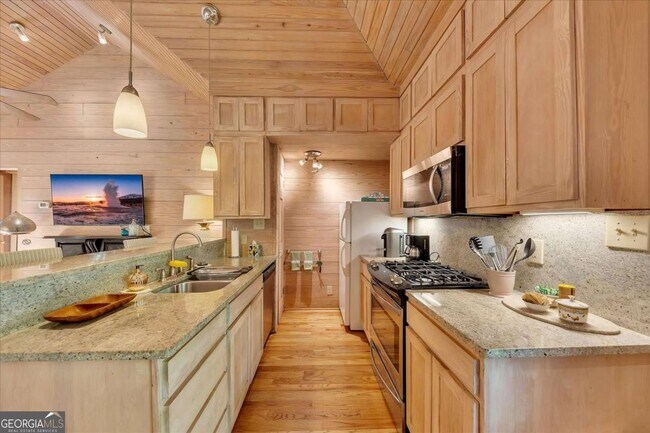 Building Photo - 2538 Parkside Dr NE