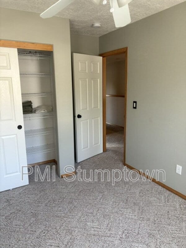 Building Photo - 14375 SE Oregon Trail Dr