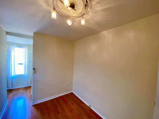 Building Photo - Charming 2 Bedroom/ 1.5 Bathroom Townhome in Fells Point Home w/ Private Patio!