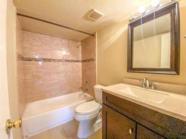 Building Photo - 34 S Ortman Dr