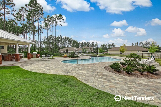 Building Photo - 83109 Village Walk