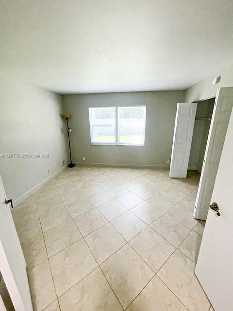 Building Photo - 1548 SE Royal Green Cir