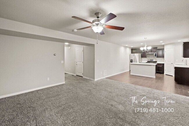 Building Photo - 10957 Matta Dr