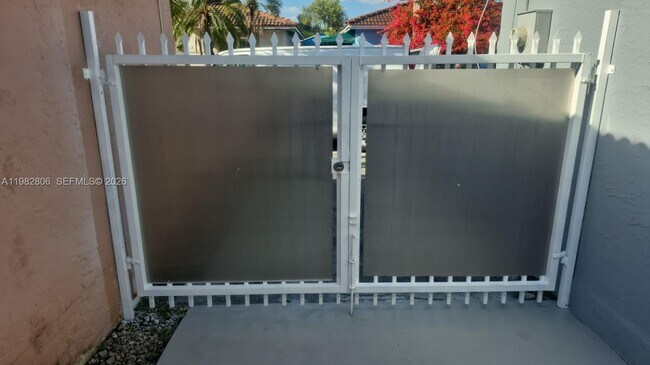 Building Photo - 3355 W 68th St