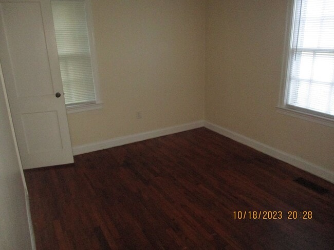 Building Photo - 1312 9th Ave