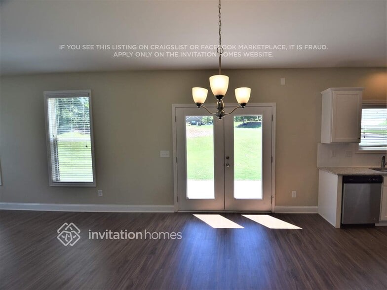 Building Photo - 76 White Trillium Dr
