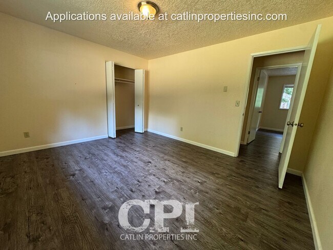 Building Photo - 671 Ragland Rd