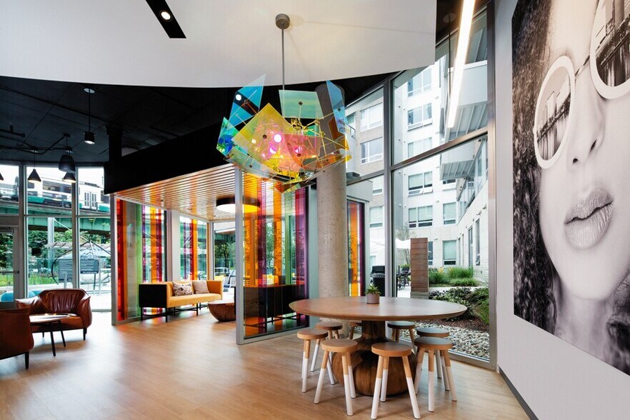 Building Photo - 5 Glassworks Ave