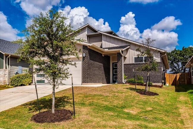 Building Photo - 125 Cupreata Ln