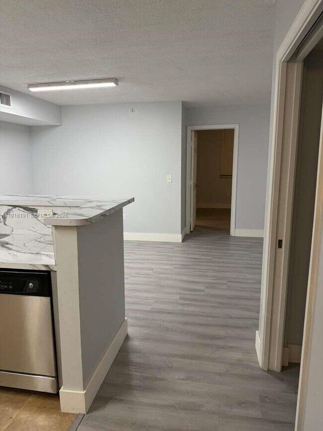 Building Photo - 677 SW 111th Ave