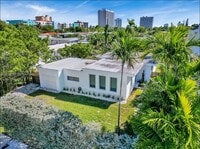 Building Photo - 7537 W Treasure Dr