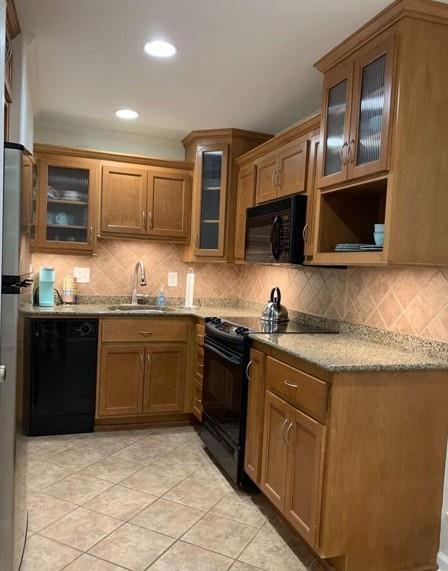 Building Photo - 655 E Campus Rd