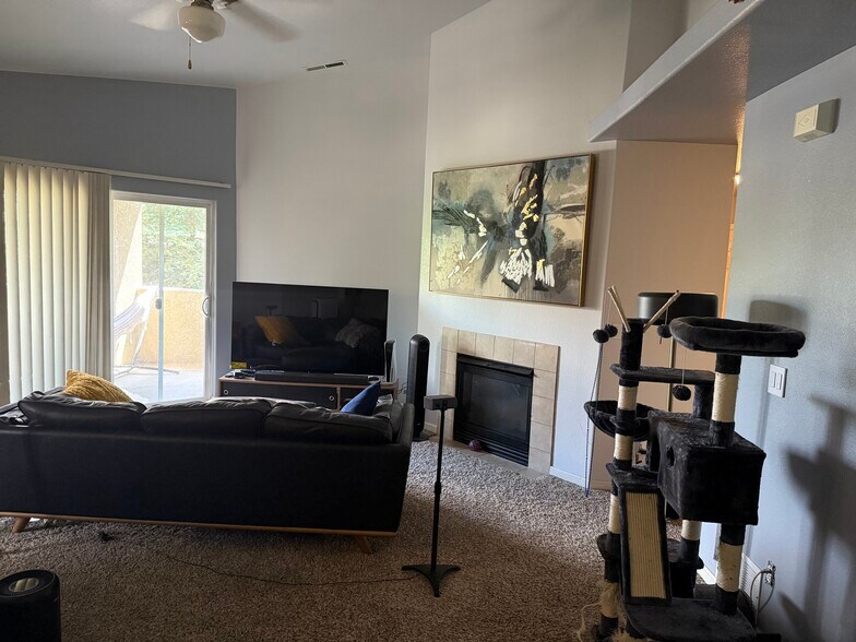 Building Photo - 7064 Ash Creek Heights