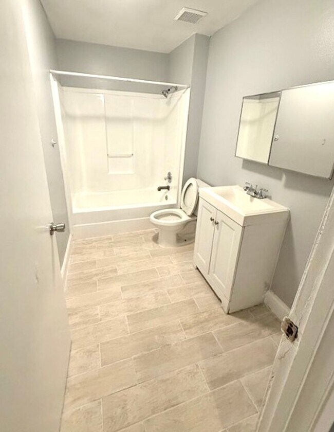 Building Photo - 5228 Cherry Ave