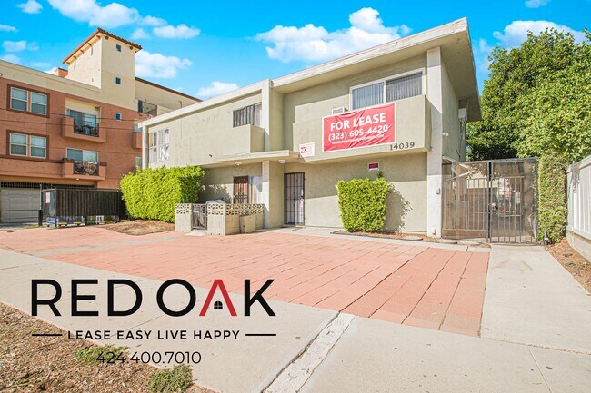 Building Photo - 14039 Archwood St