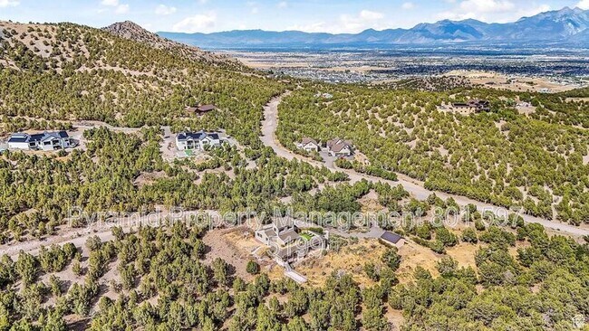 Building Photo - 14600 S Shaggy Mountain Rd