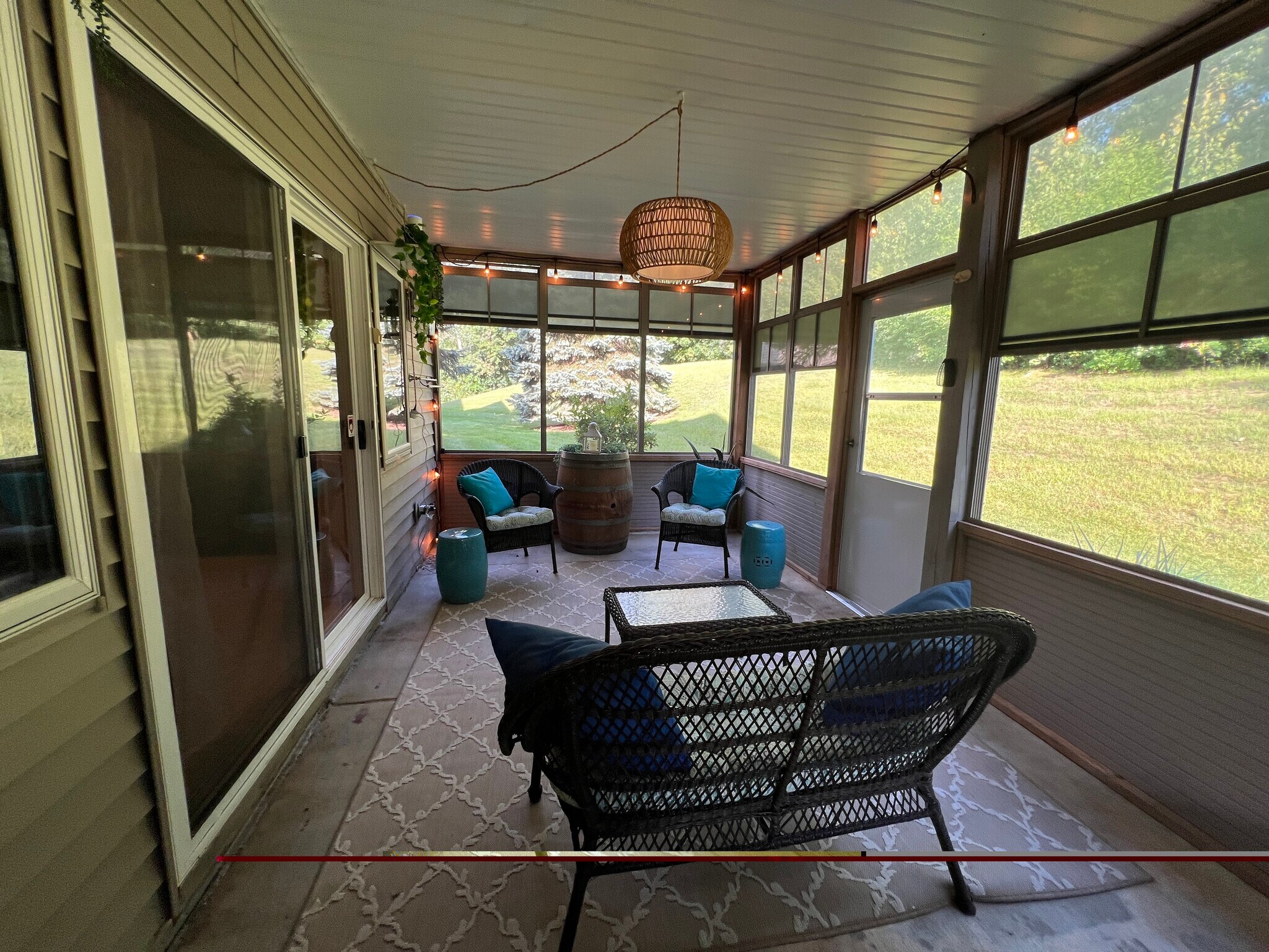 Building Photo - 13904 Shoreside Ct