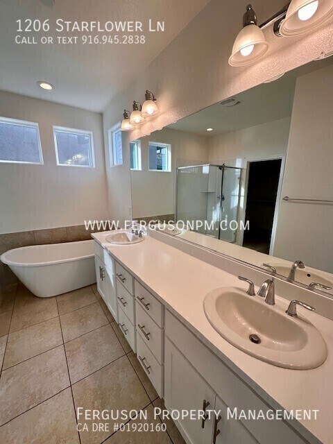 Building Photo - 1206 Starflower Ln