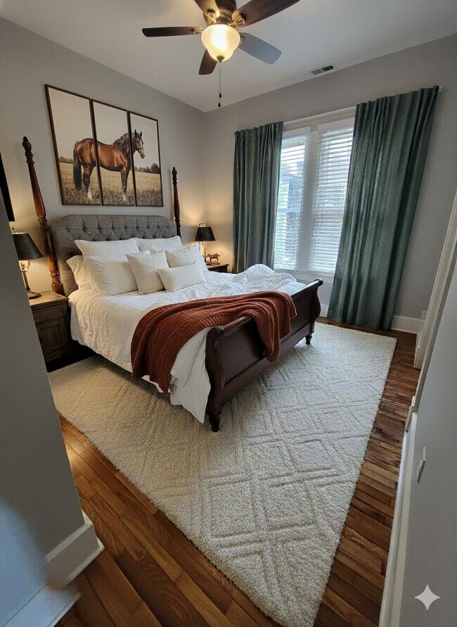 Building Photo - 111 W Main St