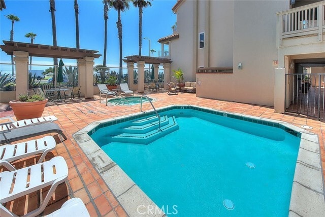 Building Photo - 1400 Pacific Coast Hwy