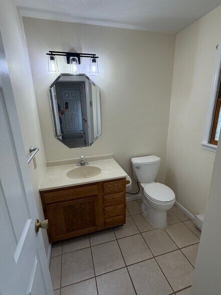 Half bathroom on first floor - 917 Rose Hill Ave