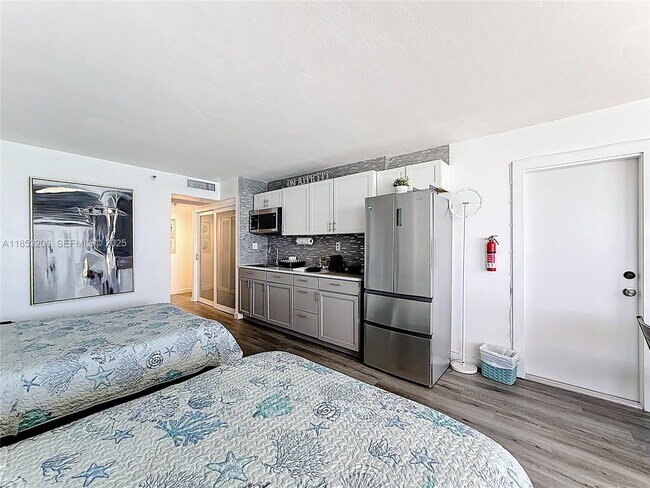 Building Photo - 19201 Collins Ave