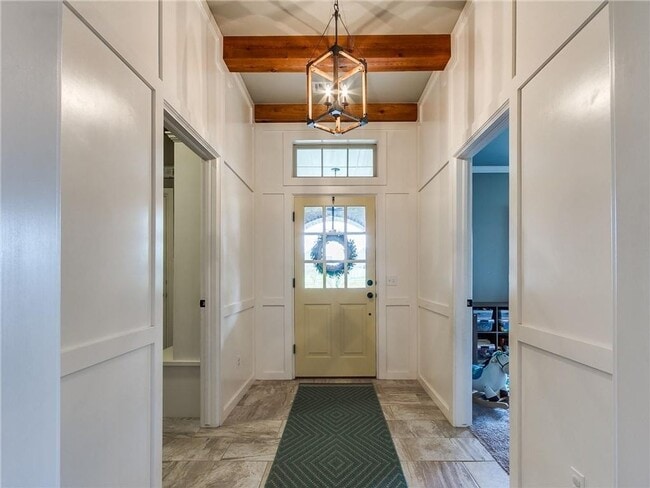 Building Photo - Beautiful 3 bedroom 2 bathroom home in Mon...