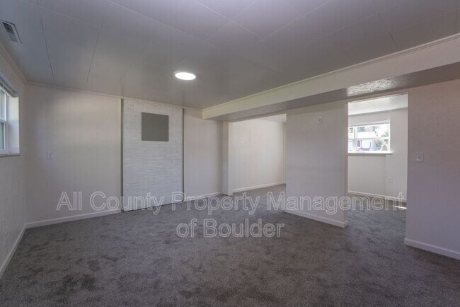 Building Photo - 1542 Lamplighter Dr