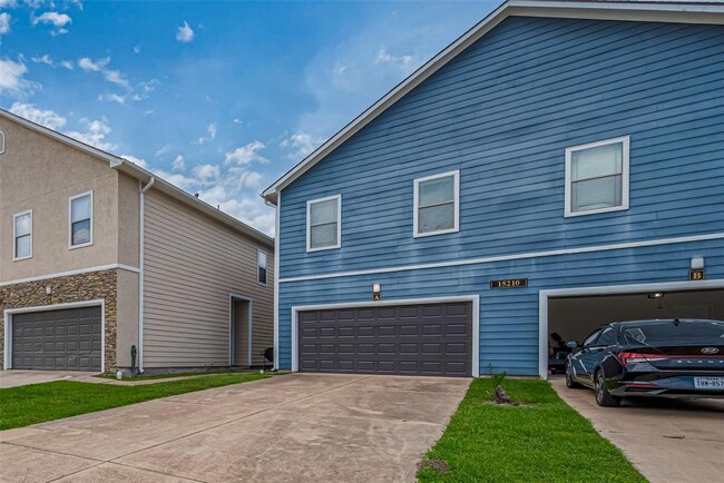 Building Photo - 15210 Addicks Stone Dr