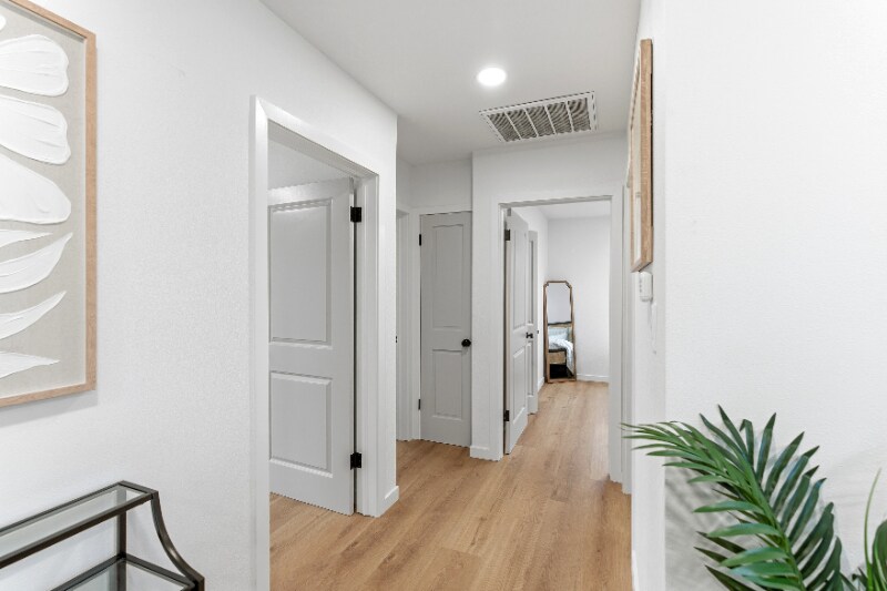 Building Photo - 2361 Bedford Rd