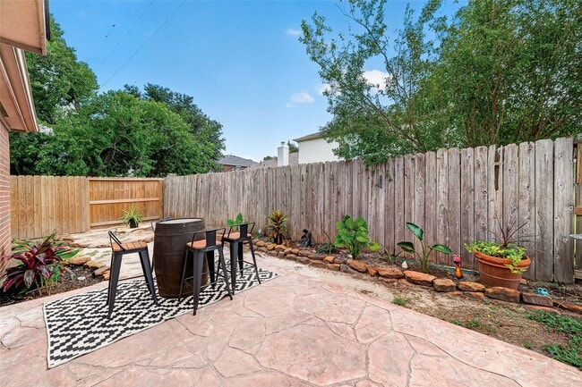 Building Photo - 10306 Nickel Grove Dr