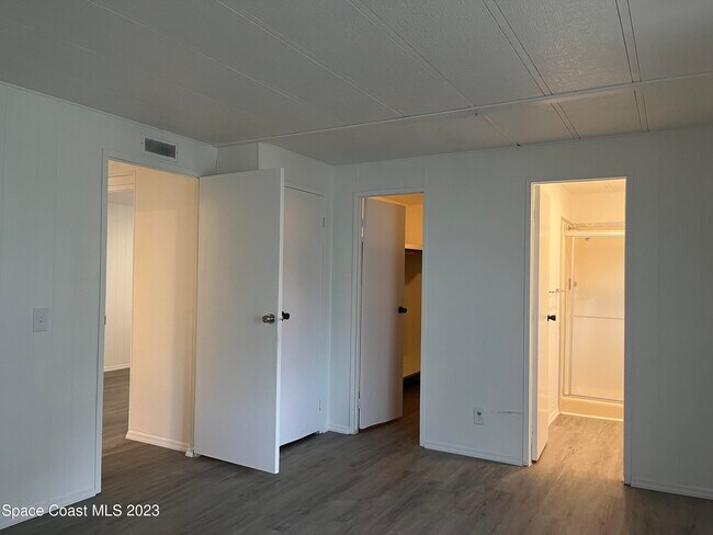 Building Photo - 530 Kimberly Cir