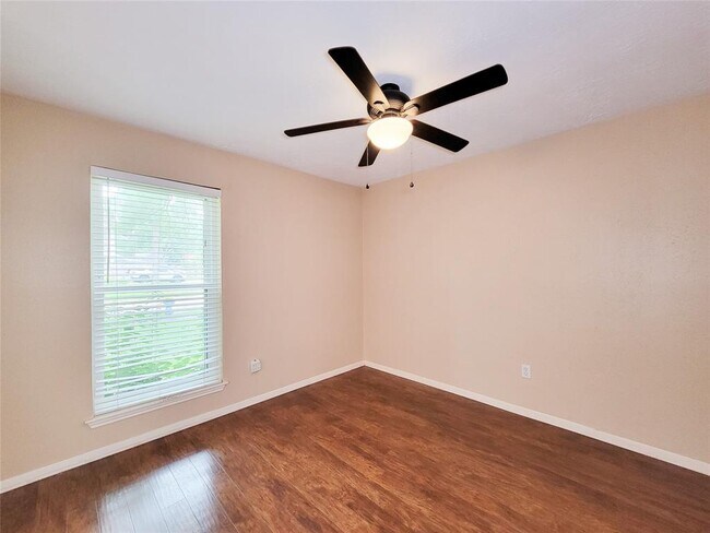 Building Photo - 21303 Park Holly Ct