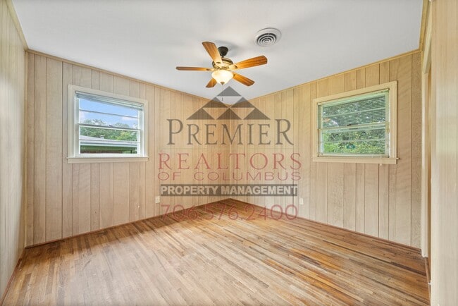 Building Photo - 4526 Sentry St
