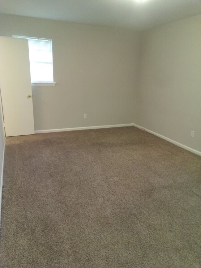 Building Photo - Looking for something new??? Coming Soon! Move In Special - $0 security deposit!!