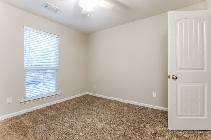 Building Photo - 3617 Stivers Blvd