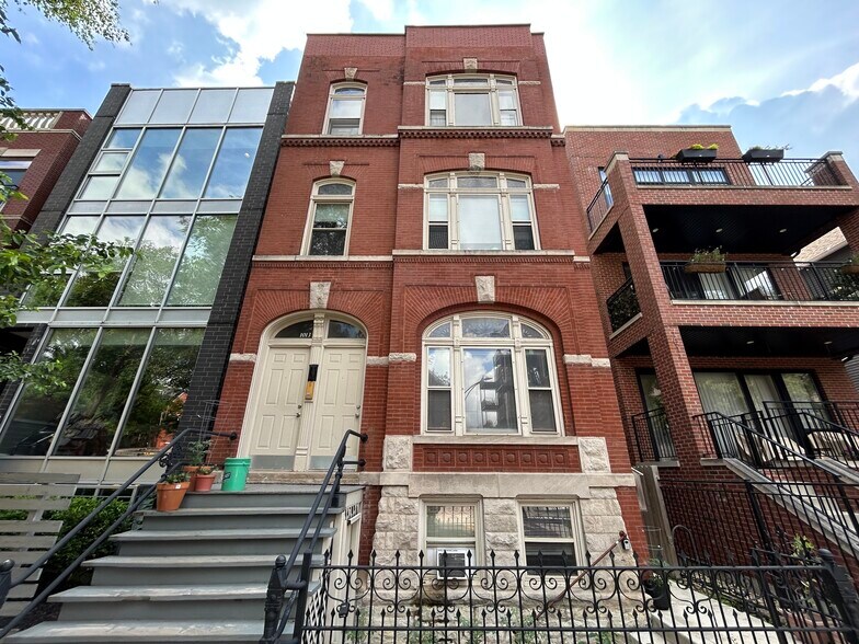 Building Photo - 1013 N Winchester Ave