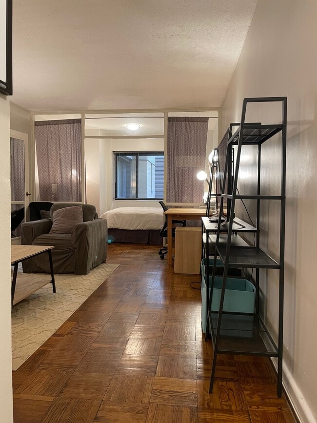 Building Photo - 2141 I St NW